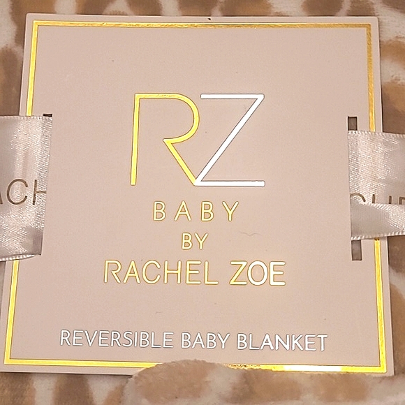 Rachel Zoe Baby Blanket Reversible Giraffe Animal Print RZ Baby Nursery Gift - Picture 11 of 17